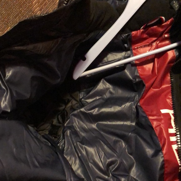 New! Tommy Hilfiger puffer jacket - Picture 5 of 9